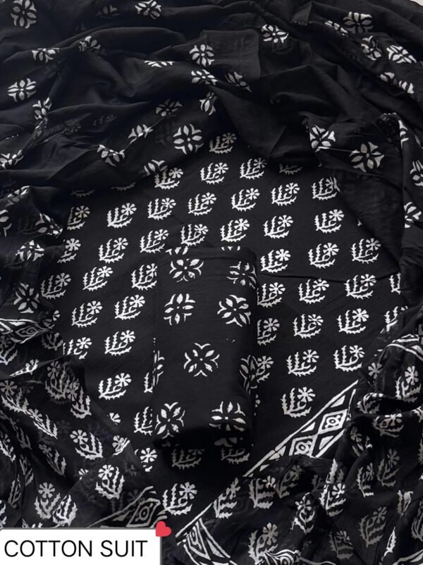 handblock print mul cotton (black floral) handblock print mul cotton (black floral)
