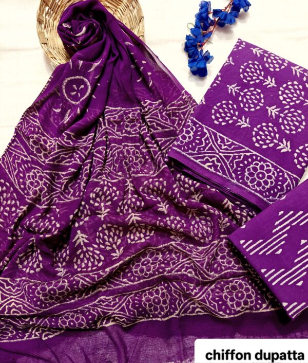 handblock print with chiffon dupatta (white with pink lines) (copy)