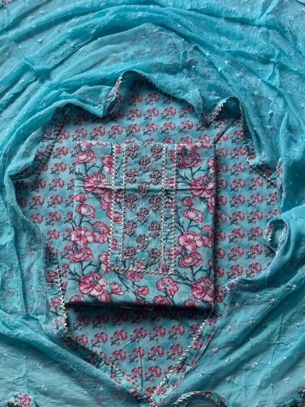 handblock print with chiffon dupatta